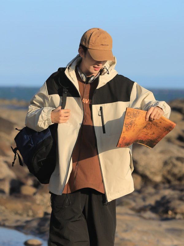 Outdoor Hooded Jacket on Sale - Image 2