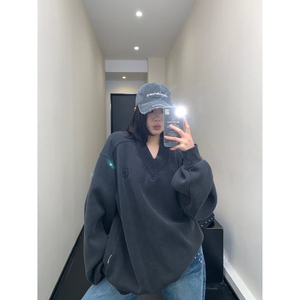 Oversized Heavy-Duty V-Neck Sweatshirt For Cheap - Image 4